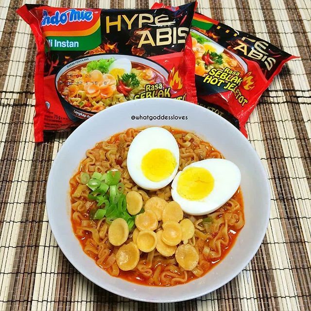 Review Indomie Hype Abis Rasa Seblak Hot Jeletot 123ish Indonesia